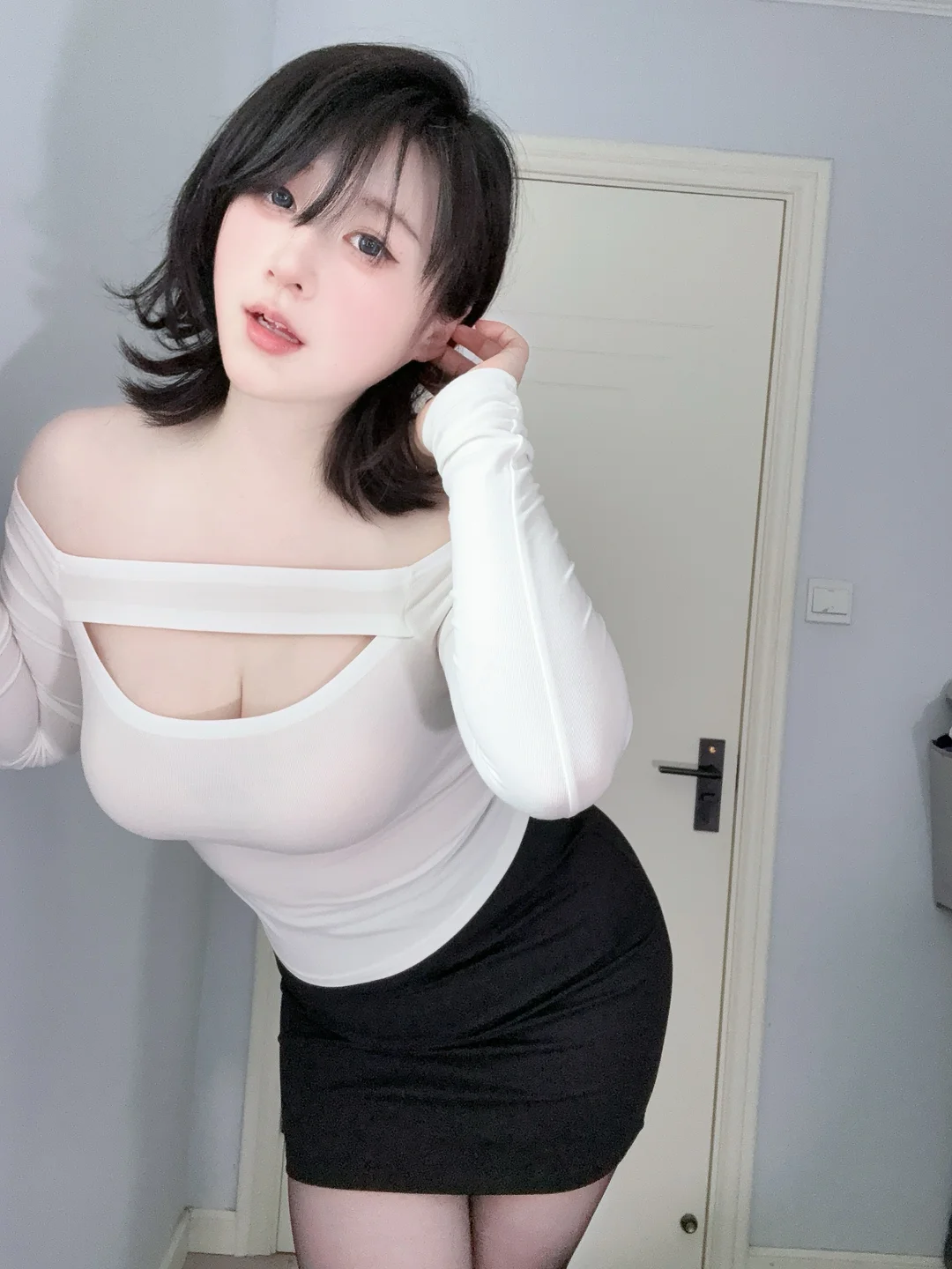 Zyra秋 - No.013 妈妈的裙子 [47P-216MB] tg@simisebaisi 【丝足阁】006.webp